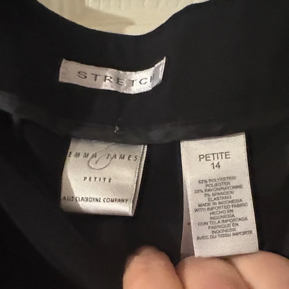 Emma James Classic Black Women's Trousers size 14 Petite like new. - Picture 3 of 4